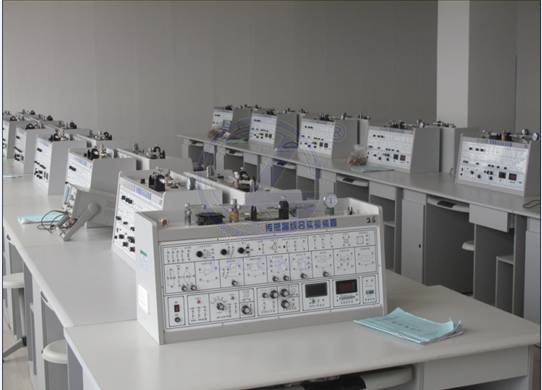 電子電工應(yīng)用創(chuàng)新實(shí)踐室配置方案